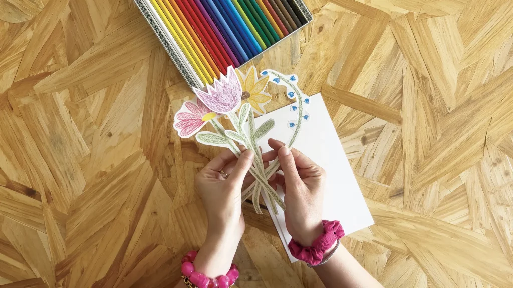 ozart-tuto-fete-parents-maitresse-fleurs-papier